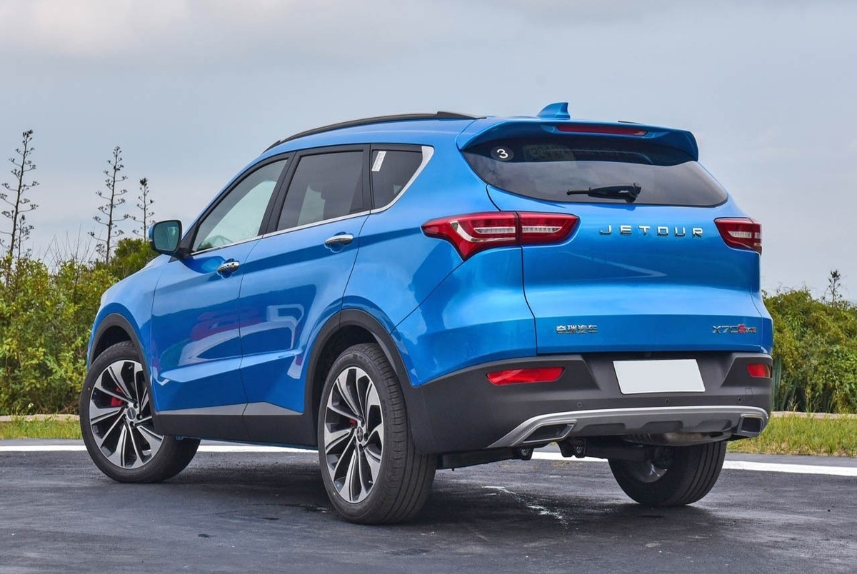 ریزش قیمت خودرو شاسی‌بلند مونتاژی در بازار + جدول