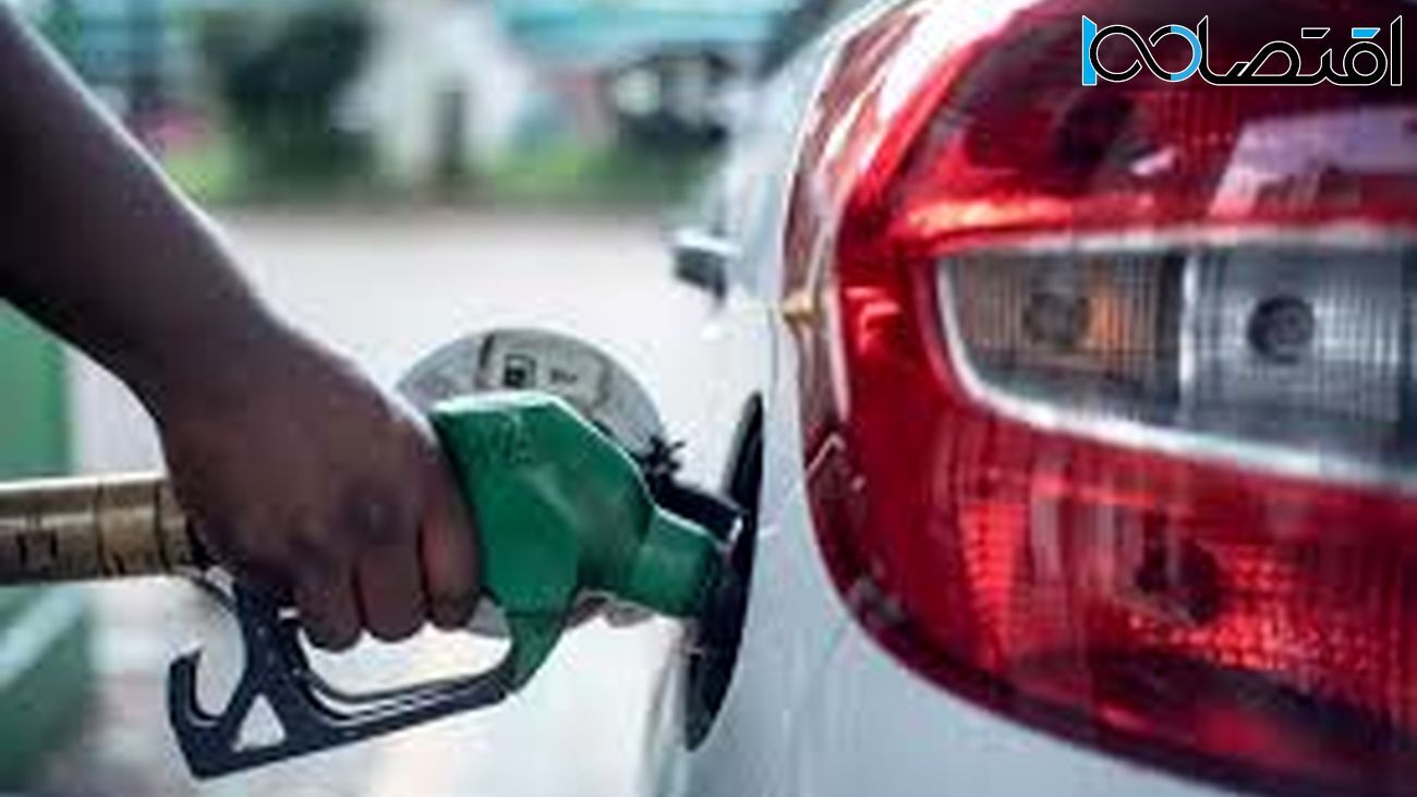 قیمت آزاد هر ۲۰لیتر بنزین ۵۰۰ هزار تومان ناقابل !
