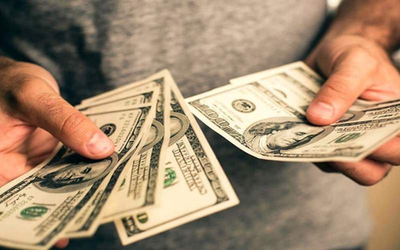 سود دولت از گرانشدن دلار چیست؟ سود دولت از گرانشدن دلار چیست؟