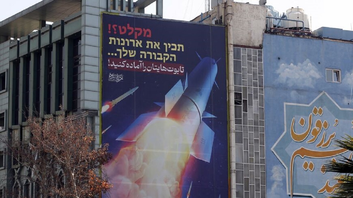 المانیتور: آماده باش کامل اسرائیل و امریکا در منطقه برای حمله احتمالی ایران