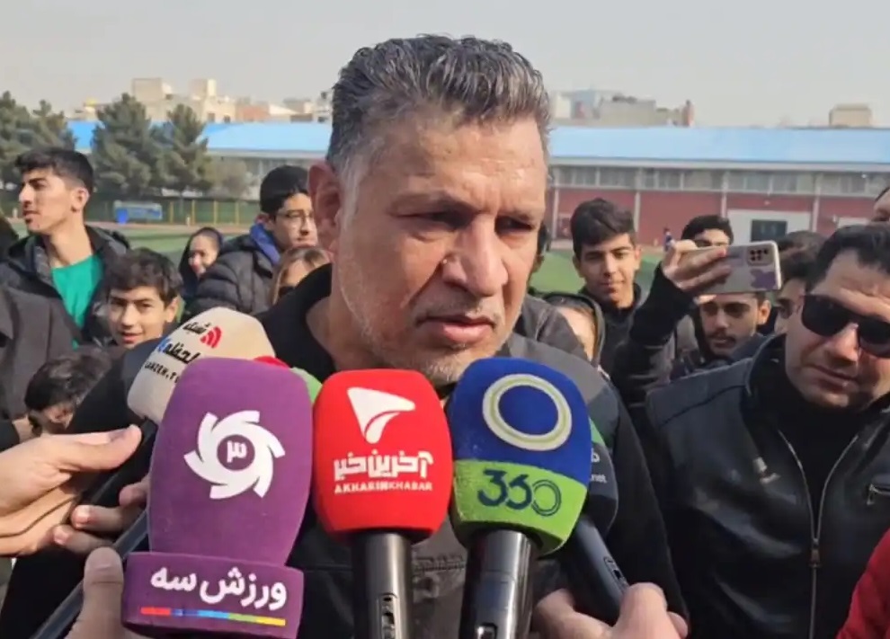 واکنش علی دایی به اظهارات علی رضا دبیر: دفعه آخرش باشد که درباره دیگران اظهارنظر میکند / چهکاره مملکت است که بخواهد برای من تعیینتکلیف کند که بیزینسم را کنار بگذارم / از موقعی که ایشان به شورای شهر رفت، برای من غریبه شد / به زندگی خصوصی خودتان برسید و راجع به دیگران تصمیمگیری نکنید واکنش علی دایی به اظهارات علی رضا دبیر: دفعه آخرش باشد که درباره دیگران اظهارنظر میکند / چهکاره مملکت است که بخواهد برای من تعیینتکلیف کند که بیزینسم را کنار بگذارم / از موقعی که ایشان به شورای شهر رفت، برای من غریبه شد / به زندگی خصوصی خودتان برسید و راجع به دیگران تصمیمگیری نکنید