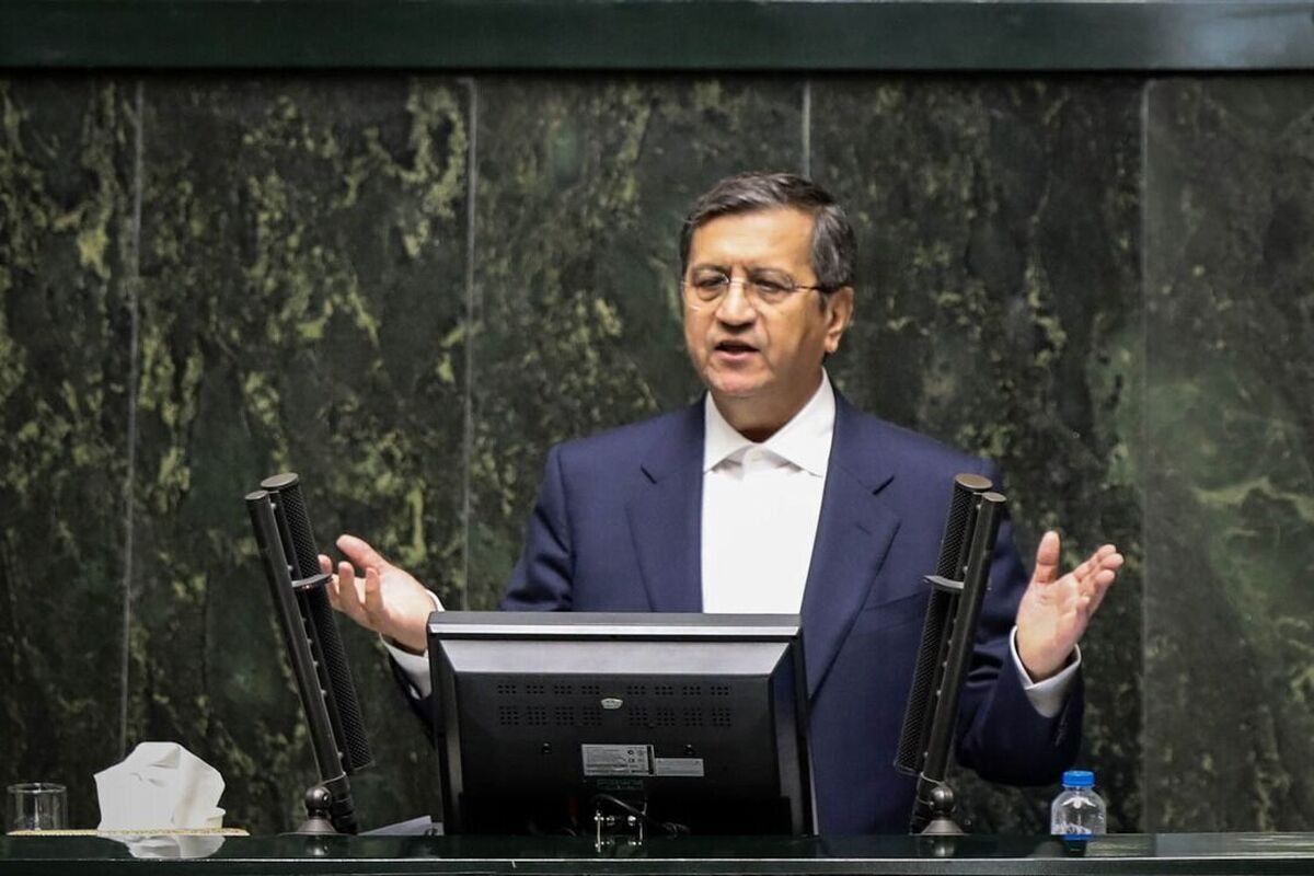 وقتی برجام اتفاق افتاد رشد اقتصادی ما افزایش پیدا کرد و تورم کم شد/ دلار ۹۲ تومانی واقعی نیست، باید پایین بیاید و میآید/ اگر آمدن ترامپ تاثیری ندارد، چرا باید در سطوح بالا به دنبال رفع مسدودی پولهای خود باشیم؟ / سوالات استیضاح من، از سوالات دو سال پیش کپی شده بود/ در این ۴۰ سال یک قدم خلاف نظر مقام معظم رهبری نرفتم؛ ایشان خودشان بهتر میدانند وقتی برجام اتفاق افتاد رشد اقتصادی ما افزایش پیدا کرد و تورم کم شد/ دلار ۹۲ تومانی واقعی نیست، باید پایین بیاید و میآید/ اگر آمدن ترامپ تاثیری ندارد، چرا باید در سطوح بالا به دنبال رفع مسدودی پولهای خود باشیم؟ / سوالات استیضاح من، از سوالات دو سال پیش کپی شده بود/ در این ۴۰ سال یک قدم خلاف نظر مقام معظم رهبری نرفتم؛ ایشان خودشان بهتر میدانند