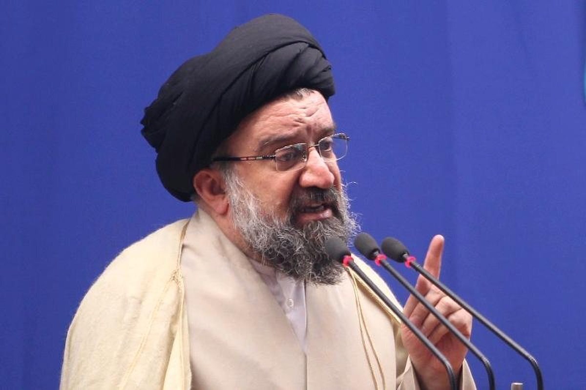 احمد خاتمی، امام جمعه موقت تهران: امروز شرایط به گونه‌ای است که هیچ جریان درون نظام نمی‌تواند بگوید در انتخابات کاندیدی نداریم