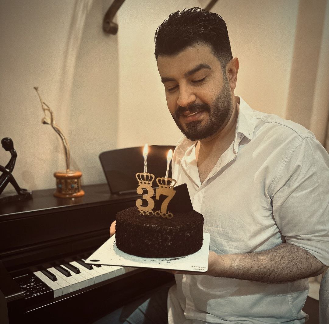 عکسی از جشن تولد ۳۷ سالگی مجری مشهور تلویزیون
