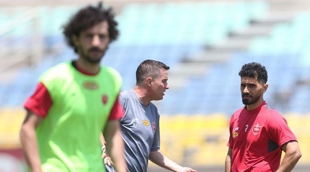 پیام مهم سرمربی پرسپولیس به ۲ بازیکن پیام مهم سرمربی پرسپولیس به ۲ بازیکن