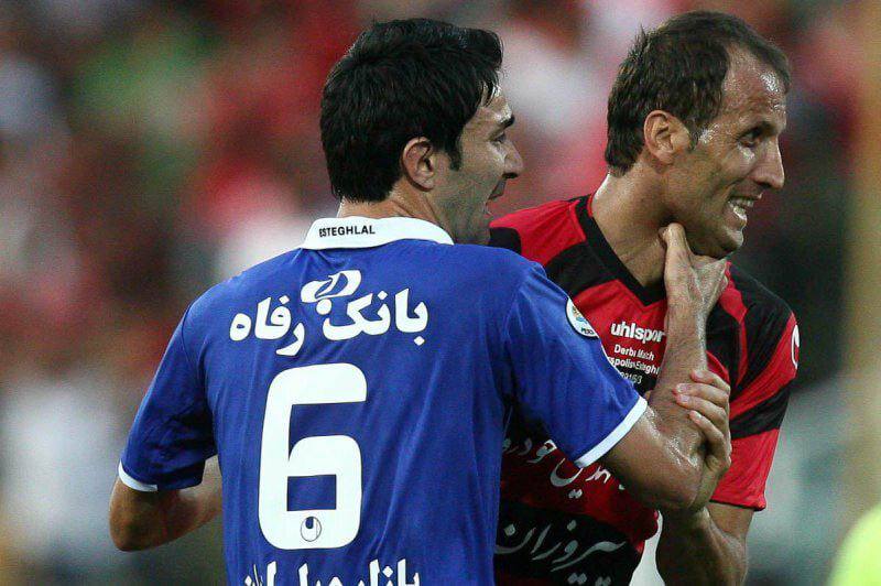 جواد نکونام، پیراهن پرسپولیس را پاره کرد