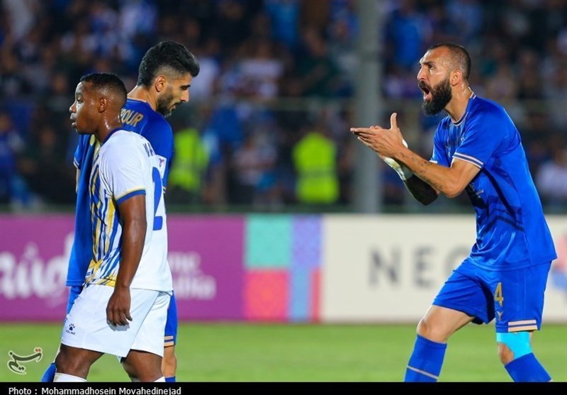 در آستانه دربی، ستاره استقلال اخراج شد!