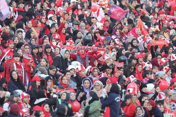 ادعای عجیب پرسپولیسی‌ها؛ هواداران مرد سپاهان در ورزشگاه بودند!