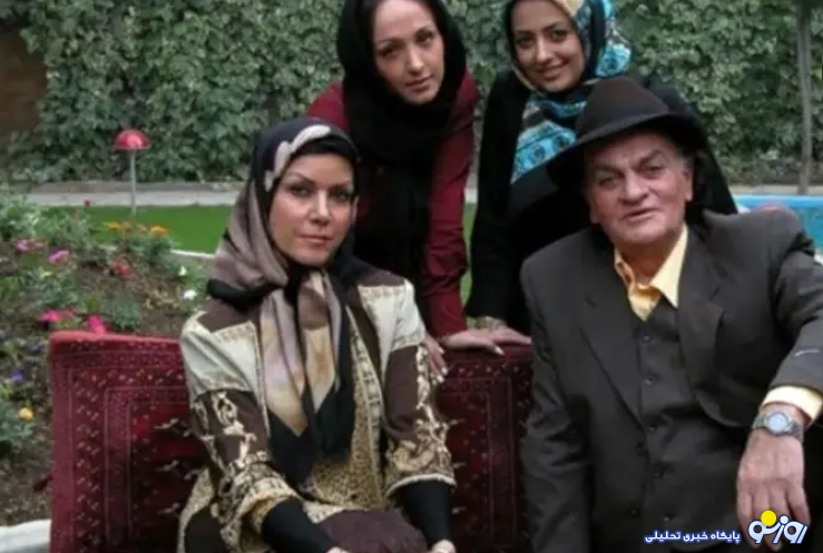 تصویری قدیمی از نفیسه روشن در کنار فتحعلی اویسی و فرزانه کابلی تصویری قدیمی از نفیسه روشن در کنار فتحعلی اویسی و فرزانه کابلی