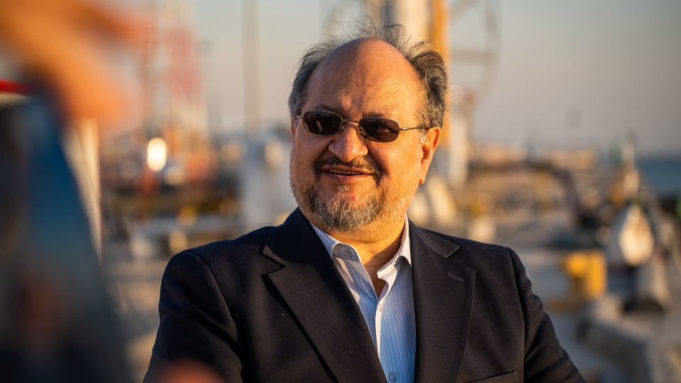 شاگرداول بازگشت ارز شفافسازی کرد؛ شریعتمداری: هلدینگ خلیجفارس ۱۰۰ درصد تعهدات ارزی خود را انجام داده است شاگرداول بازگشت ارز شفافسازی کرد؛ شریعتمداری: هلدینگ خلیجفارس ۱۰۰ درصد تعهدات ارزی خود را انجام داده است