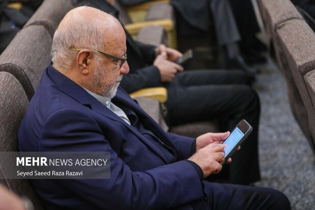 مراسم تشییع اشرف بروجردی