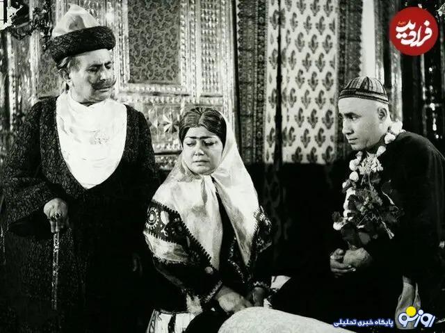 عکسی از «پرویز صیاد» در کنار «حمیده خیرآبادی» عکسی از «پرویز صیاد» در کنار «حمیده خیرآبادی»