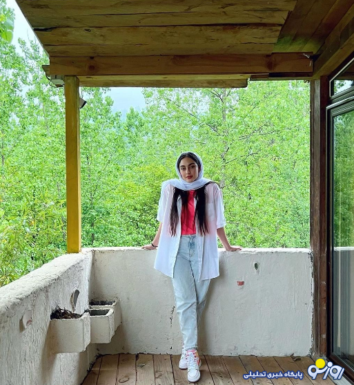 ترلان پروانه با استایل شیک در کلبهی جنگلی اش ترلان پروانه با استایل شیک در کلبهی جنگلی اش