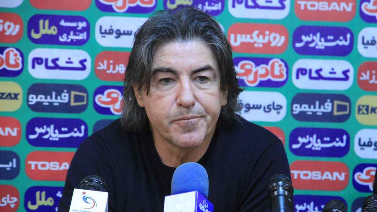 واکنش ساپینتو به پنجره بسته استقلال؟