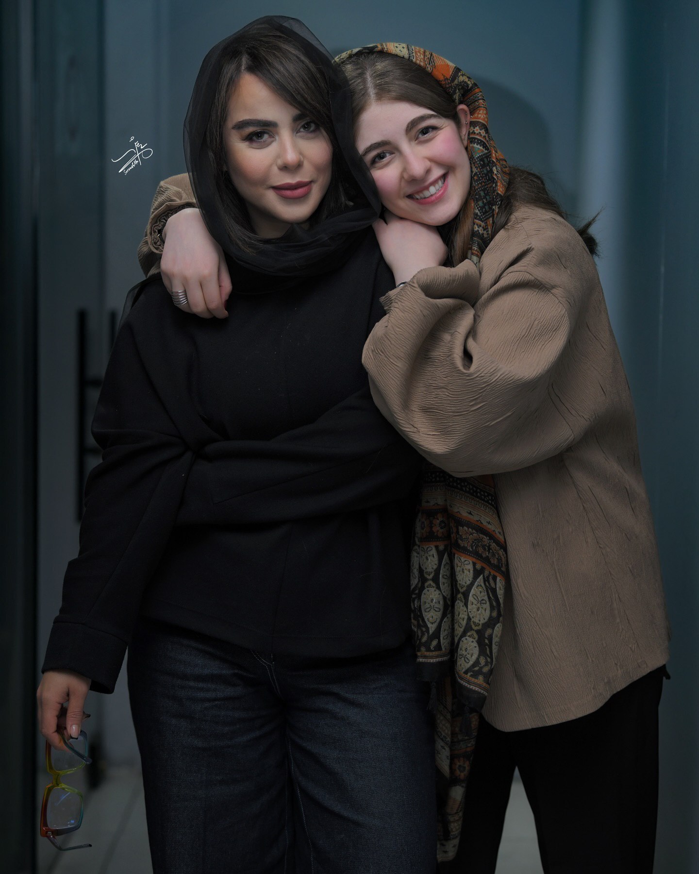 عکس| عرفان ابراهیمی، محید نوروزی، الیکا ناصری و الهام اخوان در پشت صحنه نمایش جشن عکس| عرفان ابراهیمی، محید نوروزی، الیکا ناصری و الهام اخوان در پشت صحنه نمایش جشن