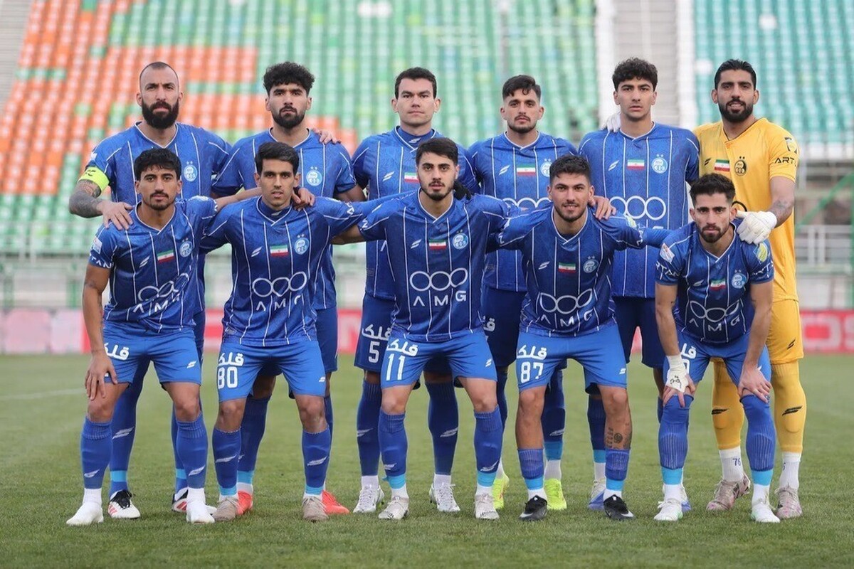 استقلال در خارج از ایران اردو می‌زند