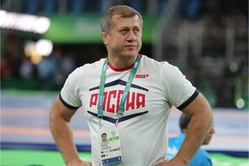 توصیه جنجالی اسطوره کشتی روسیه به حسن یزدانی: از کشتی برو!