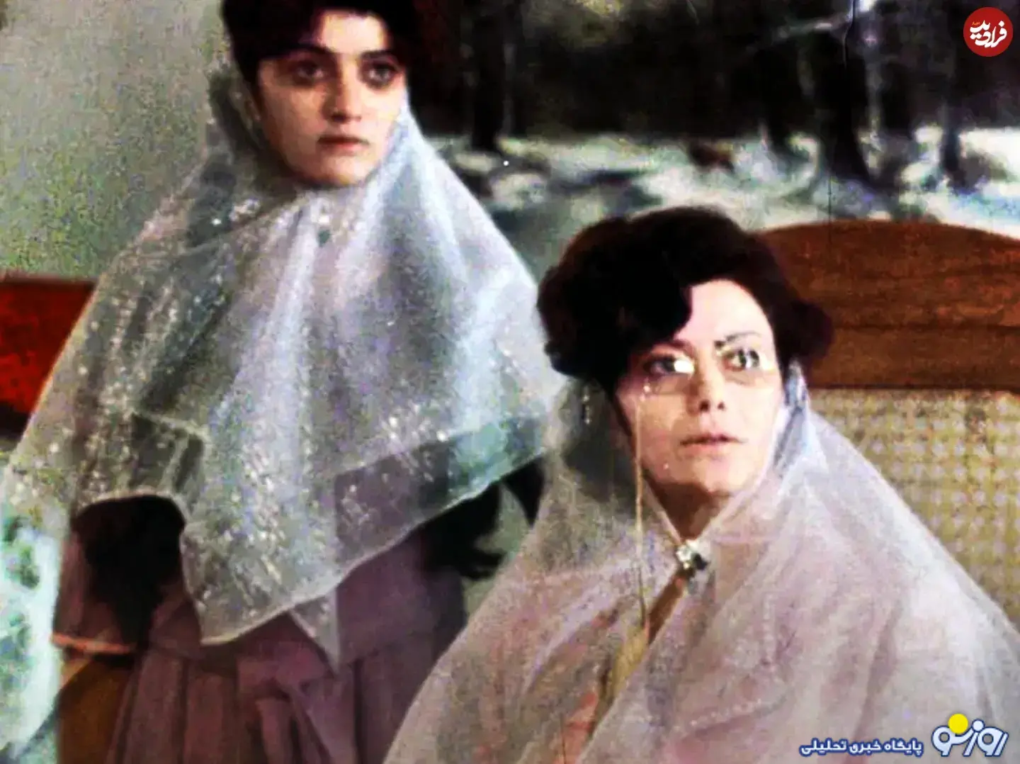 چهره شهره آغداشلو در سال ۱۳۵۵ چهره شهره آغداشلو در سال ۱۳۵۵