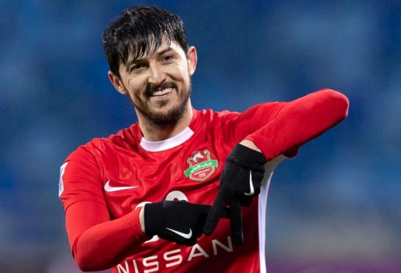 سردار آزمون چندمین بازیکن گران قیمت لیگ امارات است؟