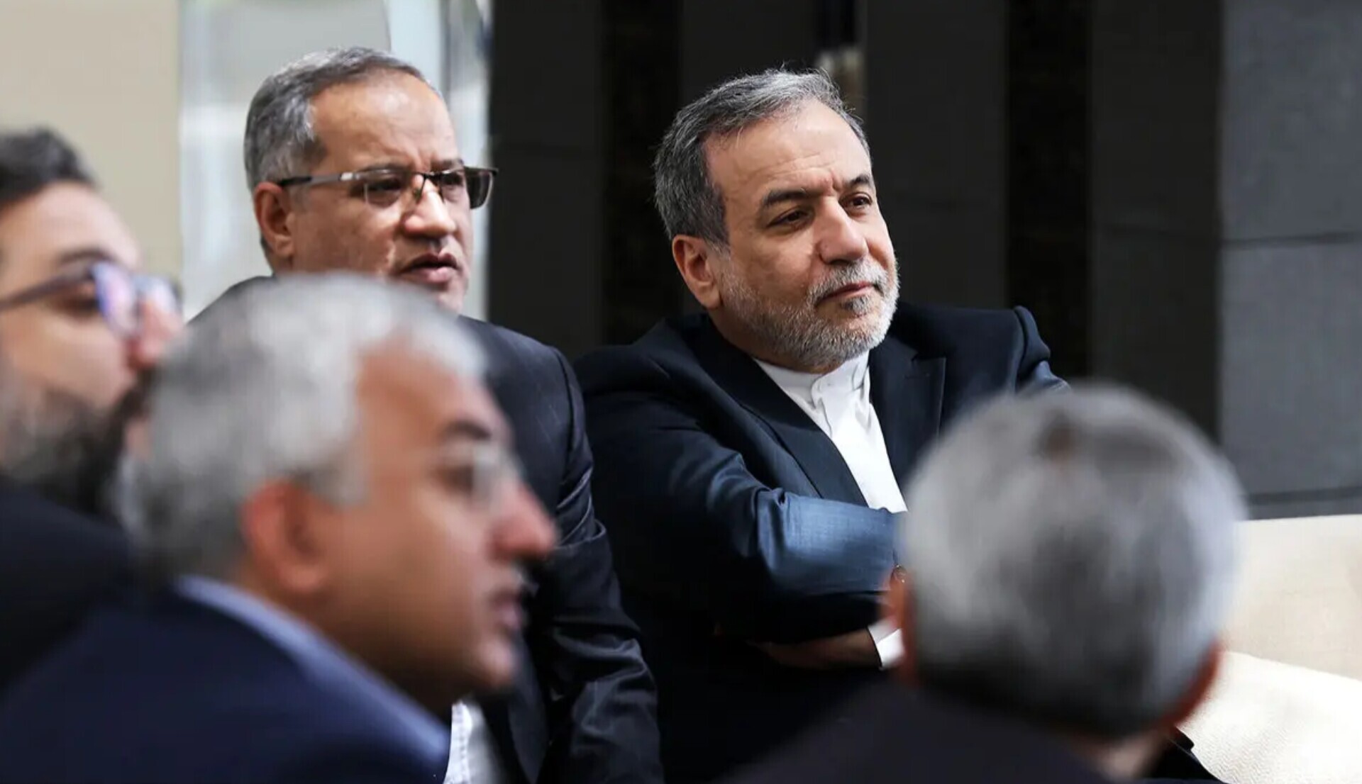 تلگراف به نقل از منابع آگاه: ایران و آمریکا بر سر عناصر احتمالی که میتوانند در توافق آینده گنجانده شوند، به توافق رسیدهاند/ این عناصر میتواند مسائل مرتبط با تحریمها را نیز شامل شود تلگراف به نقل از منابع آگاه: ایران و آمریکا بر سر عناصر احتمالی که میتوانند در توافق آینده گنجانده شوند، به توافق رسیدهاند/ این عناصر میتواند مسائل مرتبط با تحریمها را نیز شامل شود