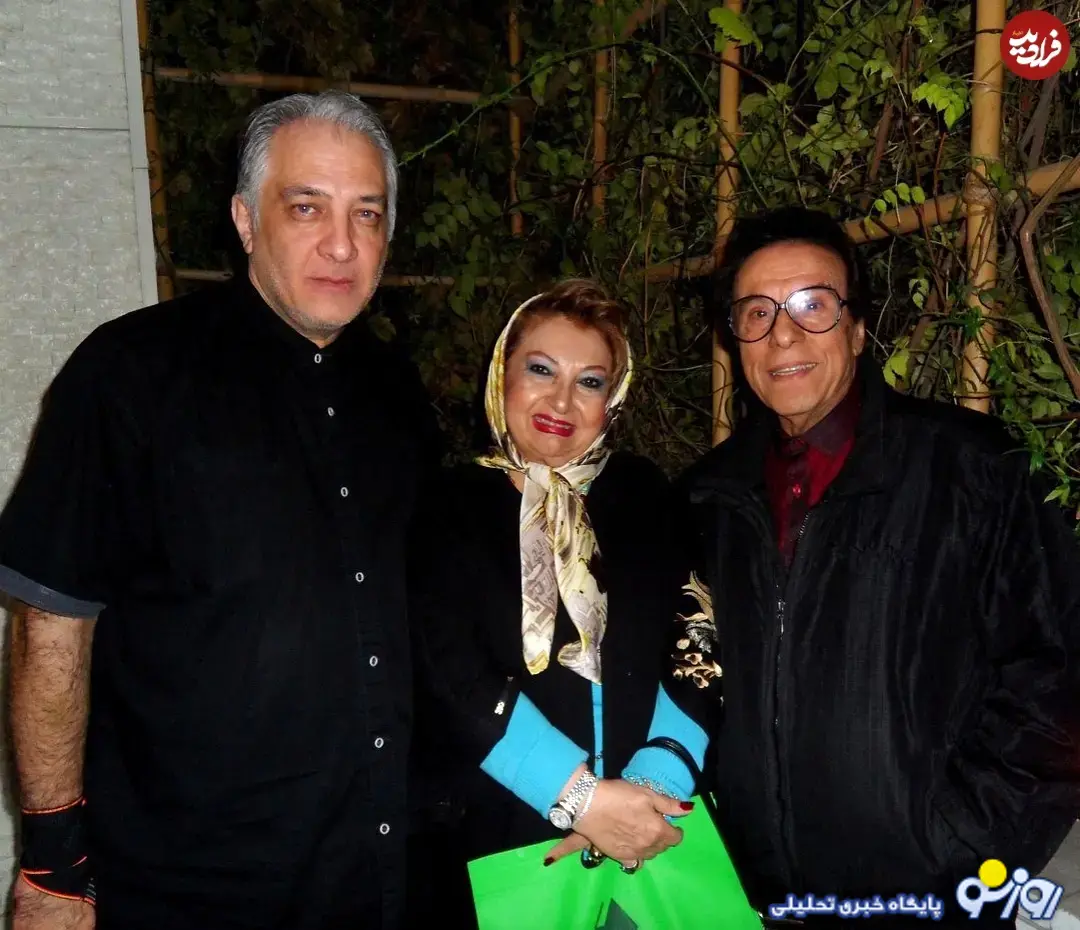 عکسی از فیروزه، خواننده قبل انقلاب از انقلاب در کنار بازیگر ایرانی عکسی از فیروزه، خواننده قبل انقلاب از انقلاب در کنار بازیگر ایرانی