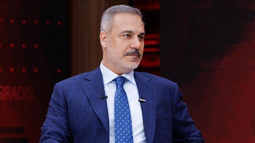 وزیر خارجه ترکیه: ما بهطور مستقیم با مقامات مربوطه در ایران درباره موشکی که دیروز حریم هوایی ما را هدف قرار داد، در تماس هستیم / باید جنگ هرچه سریعتر متوقف شود و ضروری است که طرفین به میز مذاکرات بازگردند وزیر خارجه ترکیه: ما بهطور مستقیم با مقامات مربوطه در ایران درباره موشکی که دیروز حریم هوایی ما را هدف قرار داد، در تماس هستیم / باید جنگ هرچه سریعتر متوقف شود و ضروری است که طرفین به میز مذاکرات بازگردند