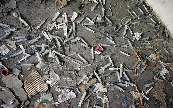 سرگردانی معتادان متجاهر مراکز یاورشهر در تهران/ بازگشت دوباره به پاتوق‌های مصرف/یک مددکار: به دلیل کمبودها معتادان را از مراکز بیرون کردند