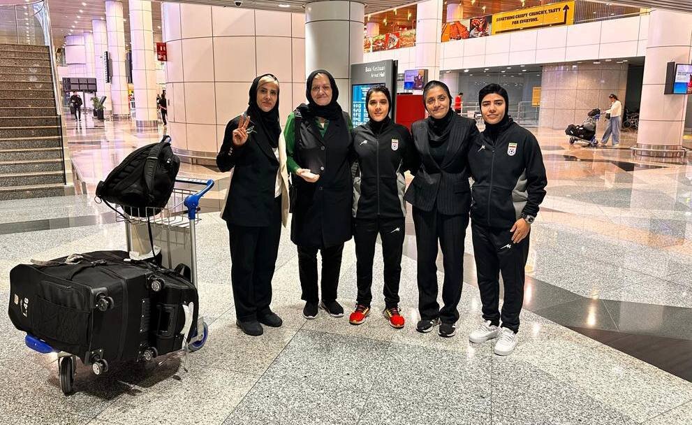 عکس | پایان ماجرای پناهندگی؛ ۳ عضو تیم زنان در مالزی