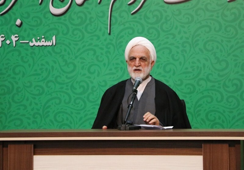 رئیس قوه قضائیه: ایرانیانی که در خارج از کشور با دشمن متجاوز به انحاء مختلف همکاری می‌کنند، با مصادره اموال مواجه می‌شوند؛ تأکید داریم که در پیشبرد این مقوله تسریع صورت گیرد