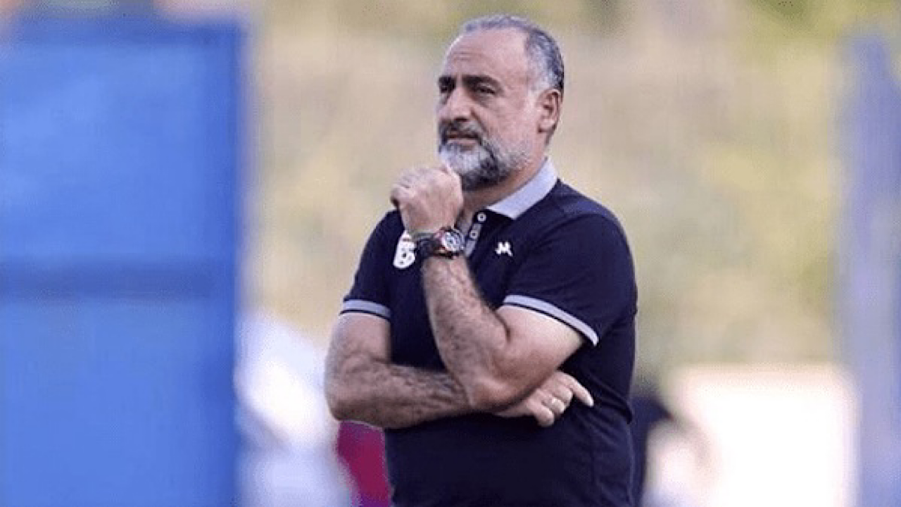 سرمربی پرسپولیسی استعفا کرد | روزنو