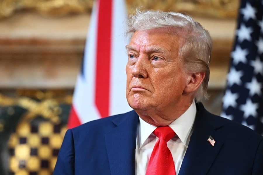 ادعای اکسیوس به نقل از دو فرد حامی اقدام نظامی علیه ایران: ترامپ معتقد است یک «پنجره فرصت» ایجاد شده است / او همچنان خواهان دستیابی به یک توافق است ادعای اکسیوس به نقل از دو فرد حامی اقدام نظامی علیه ایران: ترامپ معتقد است یک «پنجره فرصت» ایجاد شده است / او همچنان خواهان دستیابی به یک توافق است