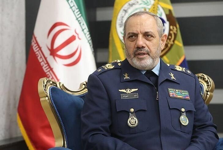 وزیر دفاع: اگر به ما حمله شود و جنگی تحمیل شود، با قدرت پاسخ میدهیم / کشورهای منطقه برادران ما هستند ولی پایگاههای آمریکا اهداف ما هستند وزیر دفاع: اگر به ما حمله شود و جنگی تحمیل شود، با قدرت پاسخ میدهیم / کشورهای منطقه برادران ما هستند ولی پایگاههای آمریکا اهداف ما هستند