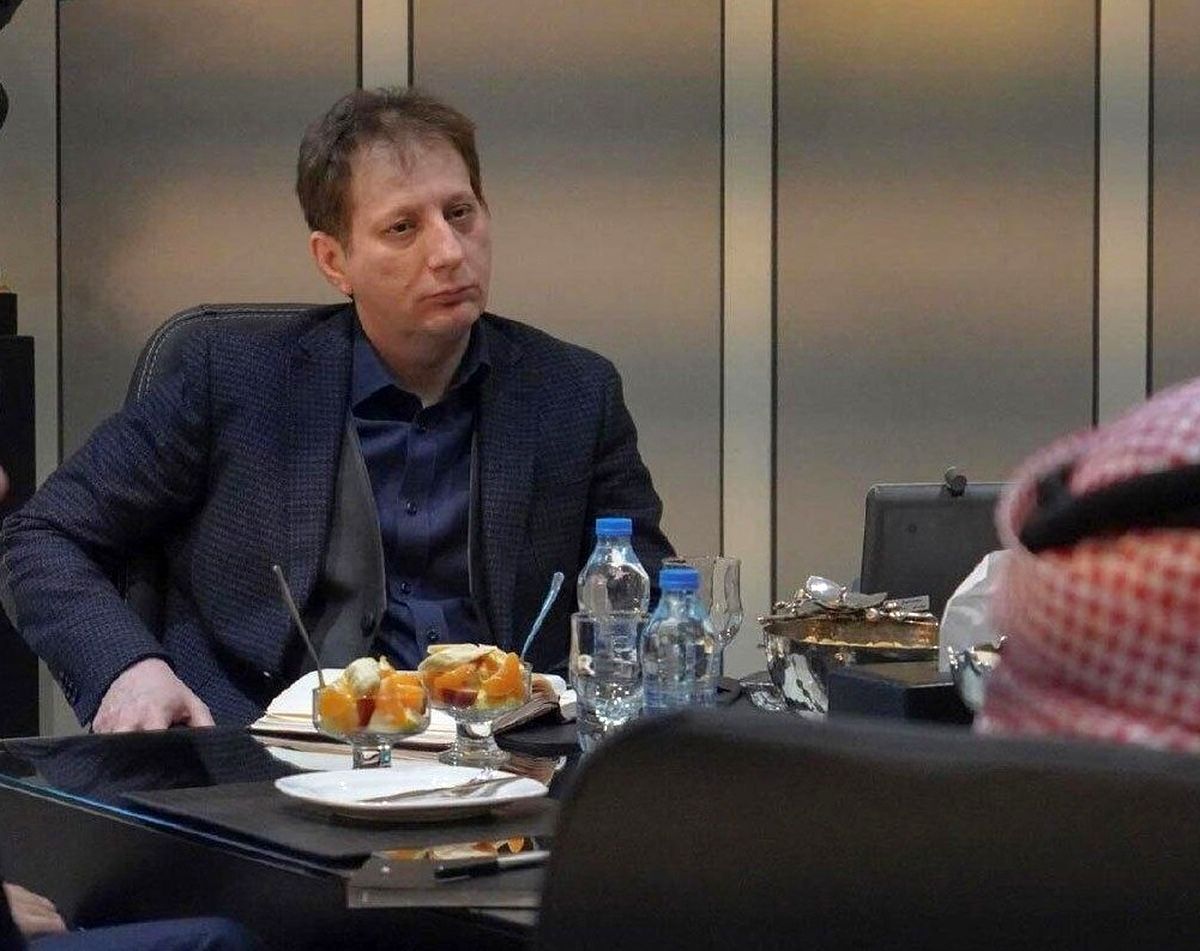 بازگشت بابک زنجانی به صحنه اقتصاد؛ آیا سایپا قربانی بعدی است؟ بازگشت بابک زنجانی به صحنه اقتصاد؛ آیا سایپا قربانی بعدی است؟