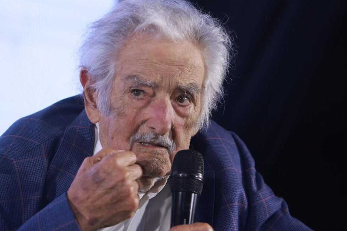 فقیرترین رئیس جمهور جهان درگذشت + عکس