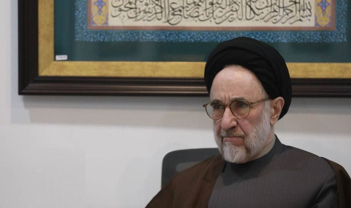 سید محمد خاتمی: مذاکره به معنای تسلیم شدن نیست/ درست نیست صدای بلند در اختیار کسانی باشد که تحریم را نعمت میدانند سید محمد خاتمی: مذاکره به معنای تسلیم شدن نیست/ درست نیست صدای بلند در اختیار کسانی باشد که تحریم را نعمت میدانند