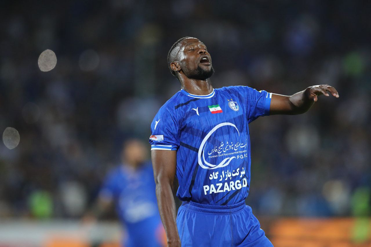 خداحافظی مسعود جوما؛ از اضافه وزن تا گلزنی‌های مهاجم کنیایی استقلال / عکس