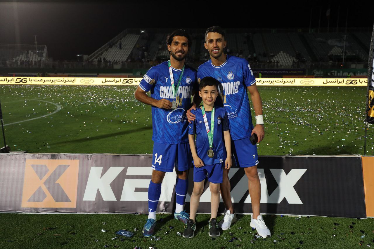 آرش رضاوند: عدهای شیرموز دوست داشتند و من هم برایشان درست کردم! آرش رضاوند: عدهای شیرموز دوست داشتند و من هم برایشان درست کردم!