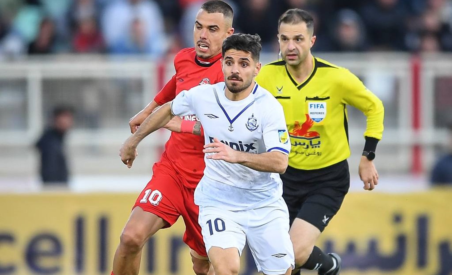 آخرین وضعیت محمد عمری؛ کارتال او را می‌خواهد، سپاهان هم او را می‌خواهد اما قراردادش در پرسپولیس کم است!