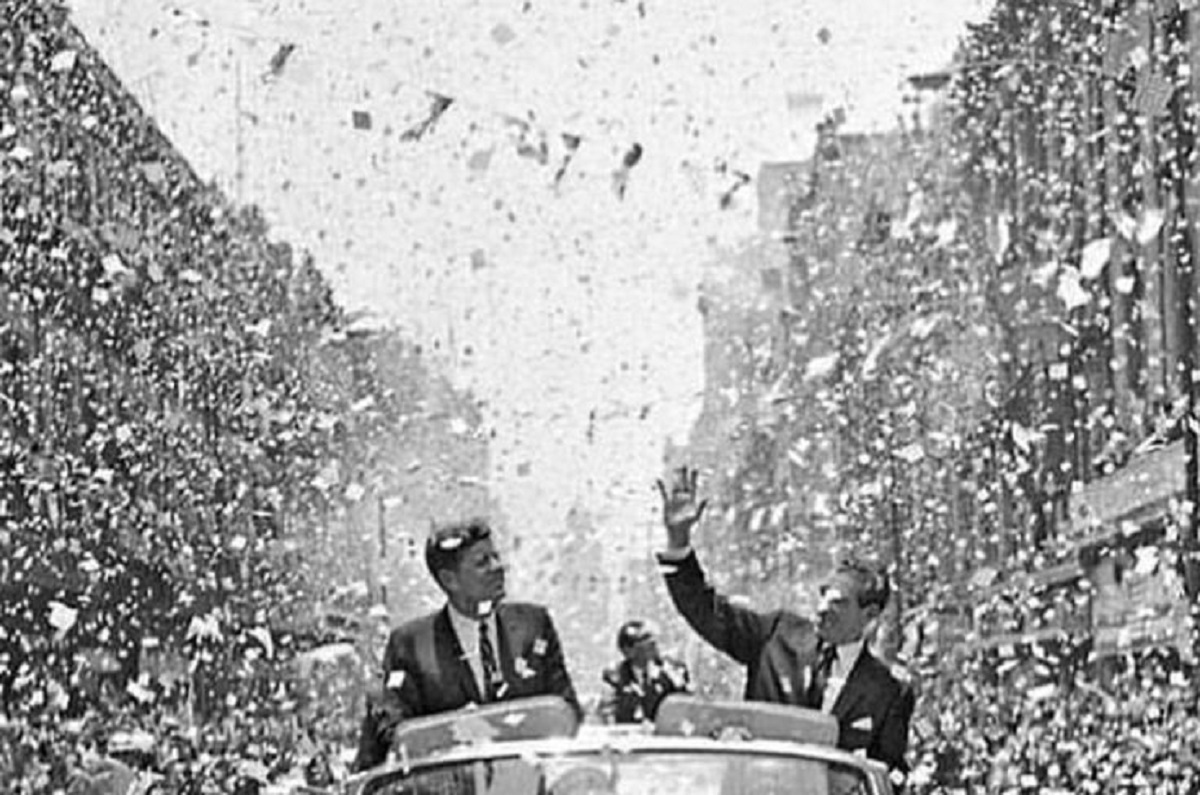 ورود شاه به نیویورک با استقبال کندی از او، سال ۱۳۳۸ خورشیدی (عکس)