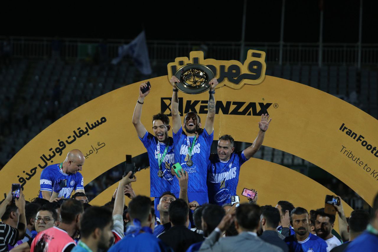 پیشکسوت پرسپولیس: استقلالی‌ها چرا توقع تبریک قهرمانی دارند؟ جواب های، هوی است!