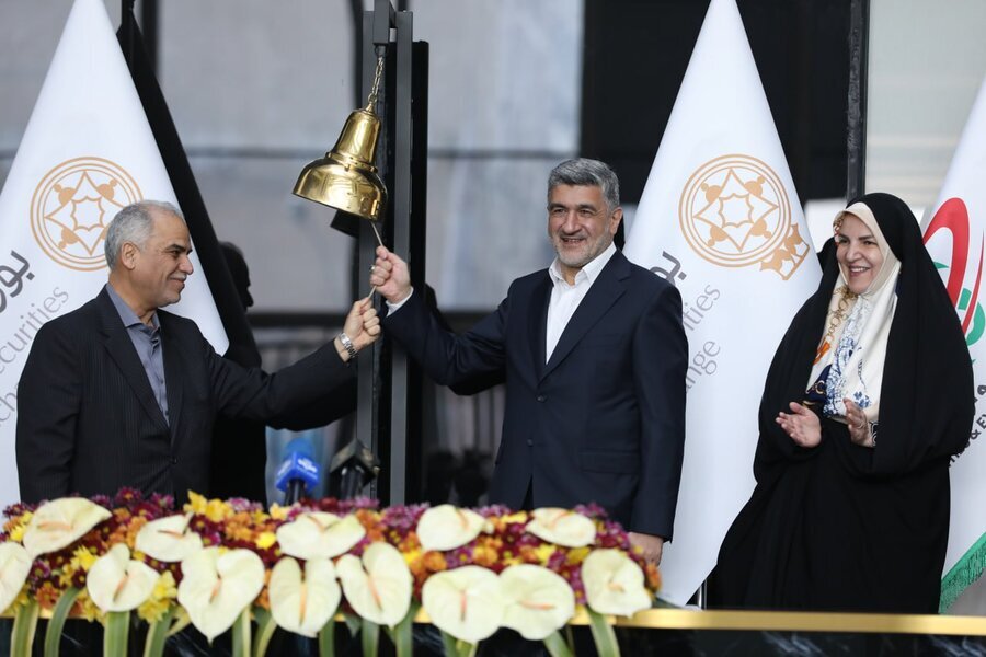 سکوت رئیس سازمان بورس در برابر انتقادات سهامداران/ تغییر صیدی با آمدن وزیر اقتصاد قطعی است