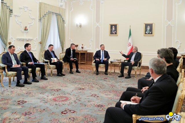 ایران کشوری نیست که با زورگویی کنار بیاید ایران کشوری نیست که با زورگویی کنار بیاید