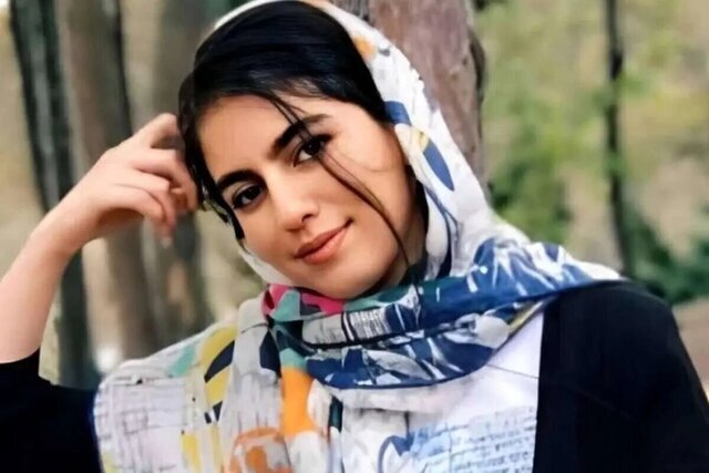 خانواده الهه حسیننژاد: بعضی نمک روی زخم میریزند و از احساسات مردم سوءاستفاده میکنند / بعضی افراد اقدام به فراخوان برای جمعآوری کمک مالی به نام او و خانوادهاش کردهاند؛ هیچ یک از اینها درست نیست خانواده الهه حسیننژاد: بعضی نمک روی زخم میریزند و از احساسات مردم سوءاستفاده میکنند / بعضی افراد اقدام به فراخوان برای جمعآوری کمک مالی به نام او و خانوادهاش کردهاند؛ هیچ یک از اینها درست نیست