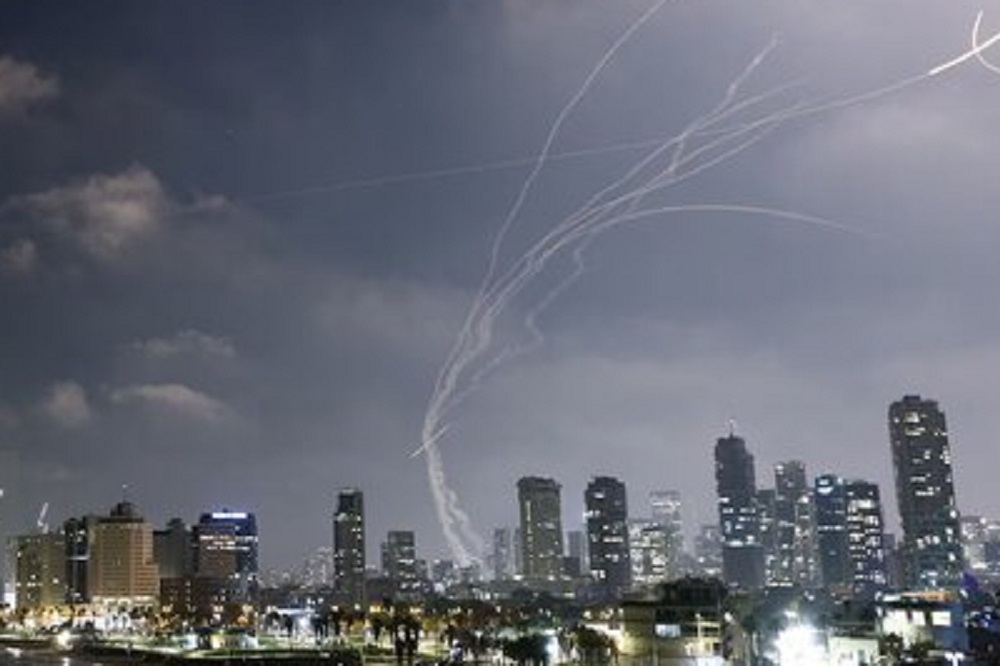 1749856458حملات-ایران-به-تل-آویو