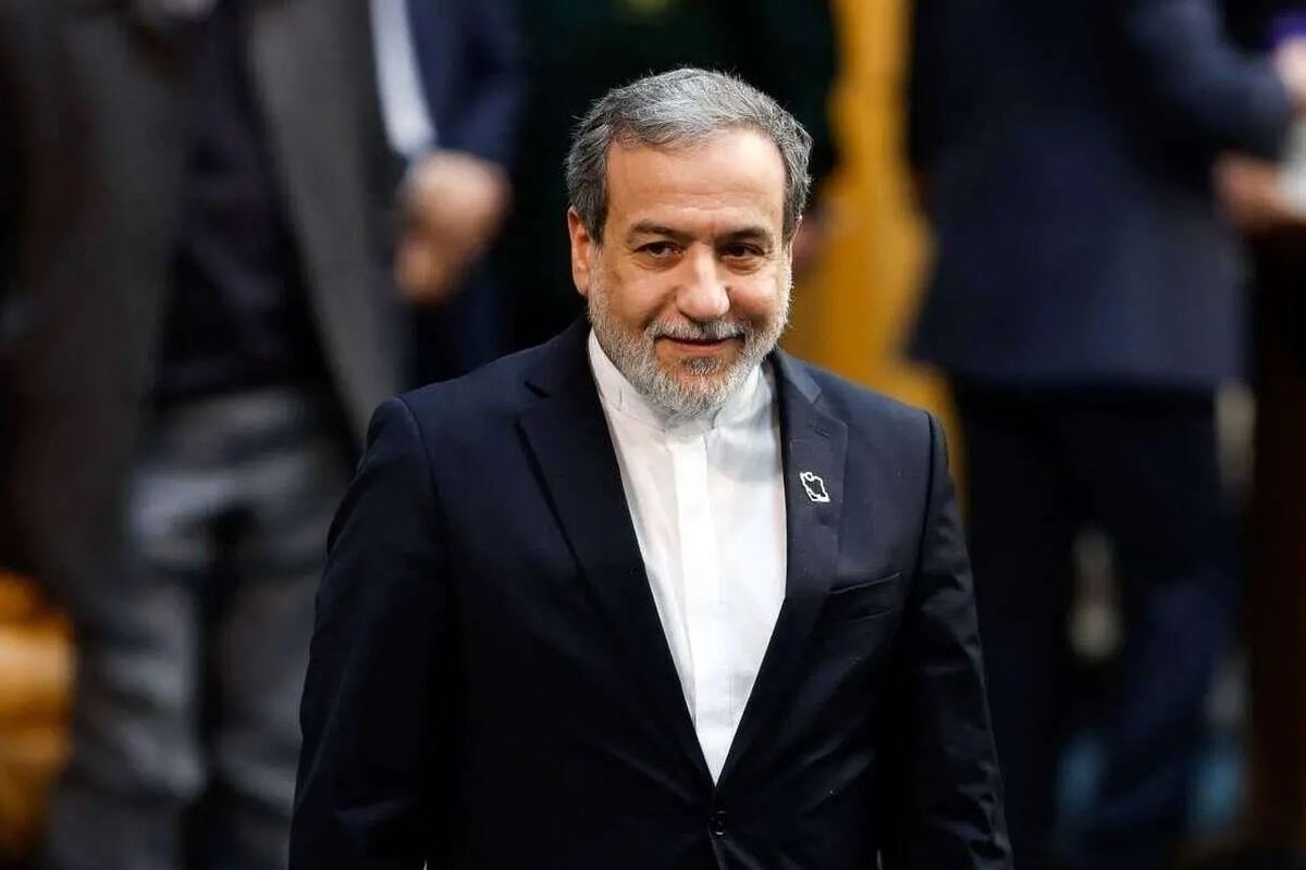 عراقچی : باید مطمئن شویم که در میانه مذاکرات باردیگر هدف حمله آمریکا قرار نگیریم