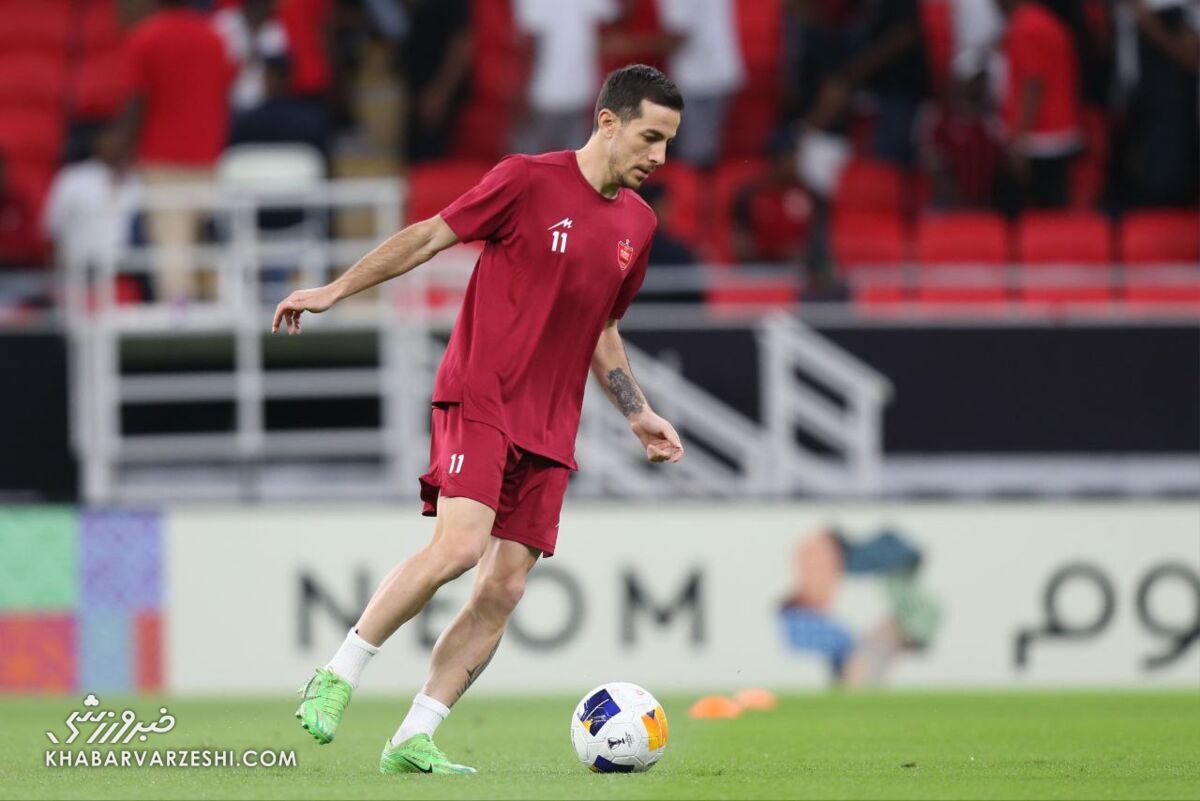 پسر پرسپولیس هستم و می‌ مانم/ بهترین وینگر ایران بودم، نه بازیکن معمولی/ ناجوانمردانه مرا می‌زدنند/ ارتباطم با هوادار متمول در حد سلام و علیک است!