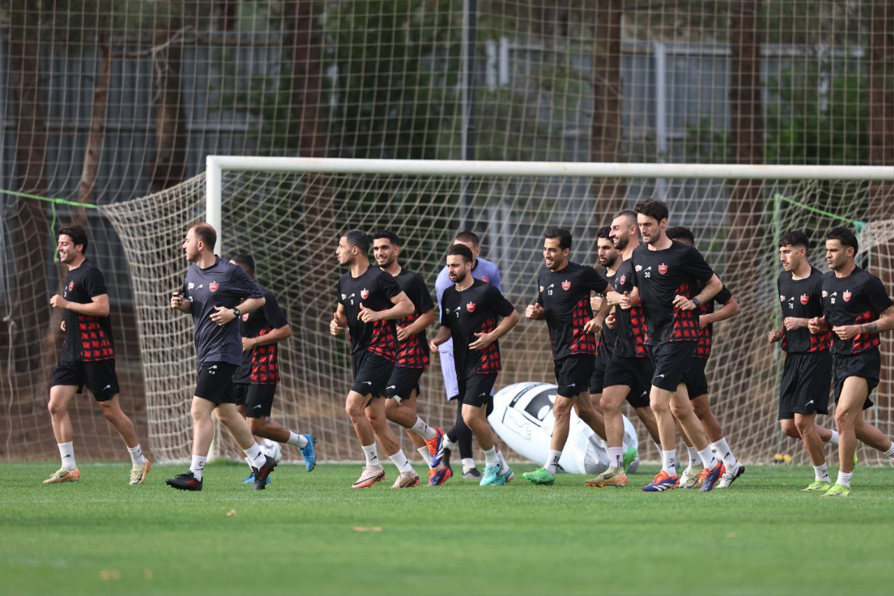 مربی هامبورگ پرسپولیسی می‌شود
