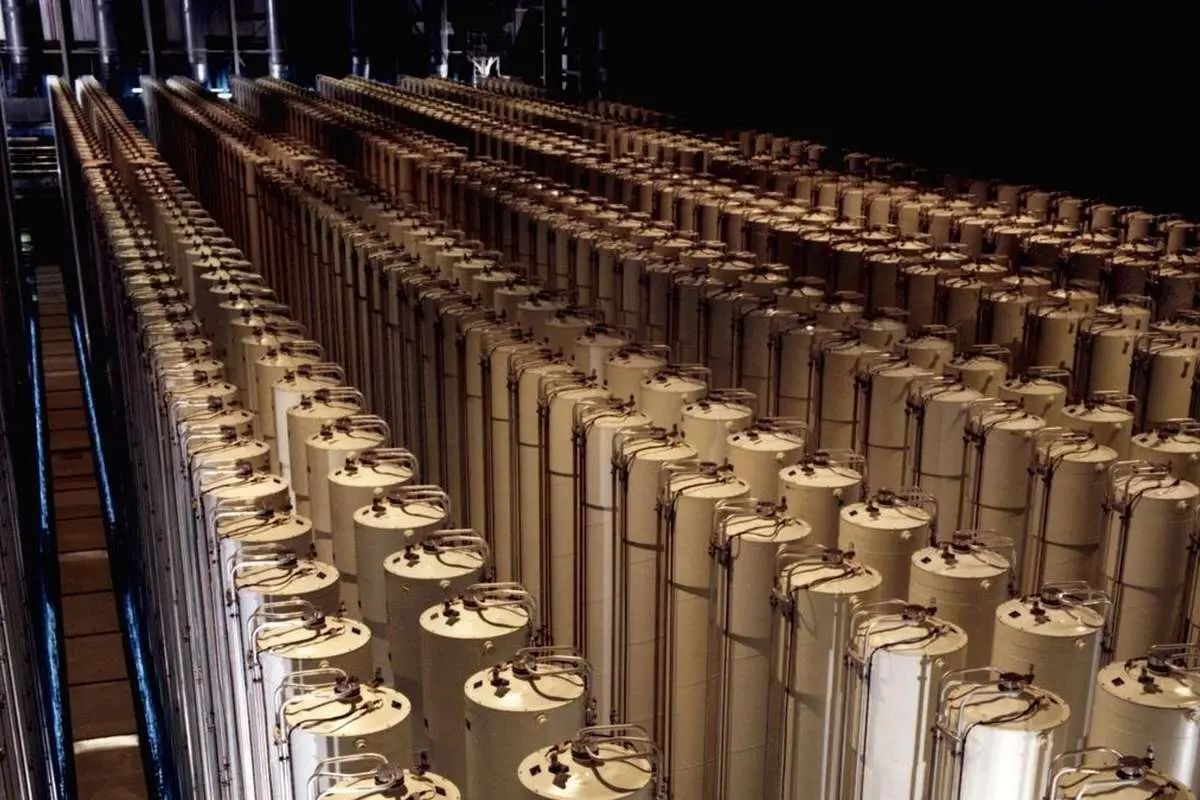 نیویورکتایمز به نقل از منابع اسرائیلی: شواهدی مبنی بر اینکه ایران در روزهای اخیر از یک سایت اتمی ۴۰۰ کیلوگرم اورانیوم با غنای ۶۰ درصد منتقل کرده، وجود دارد نیویورکتایمز به نقل از منابع اسرائیلی: شواهدی مبنی بر اینکه ایران در روزهای اخیر از یک سایت اتمی ۴۰۰ کیلوگرم اورانیوم با غنای ۶۰ درصد منتقل کرده، وجود دارد