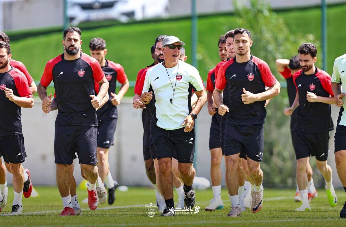 سخنگوی باشگاه پرسپولیس: در حال مذاکره با مربی خارجی هستیم سخنگوی باشگاه پرسپولیس: در حال مذاکره با مربی خارجی هستیم