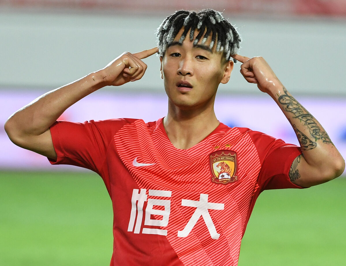 ادعای خبرنگار آلمانی؛ ستاره تیم ملی چین در رادار استقلال!